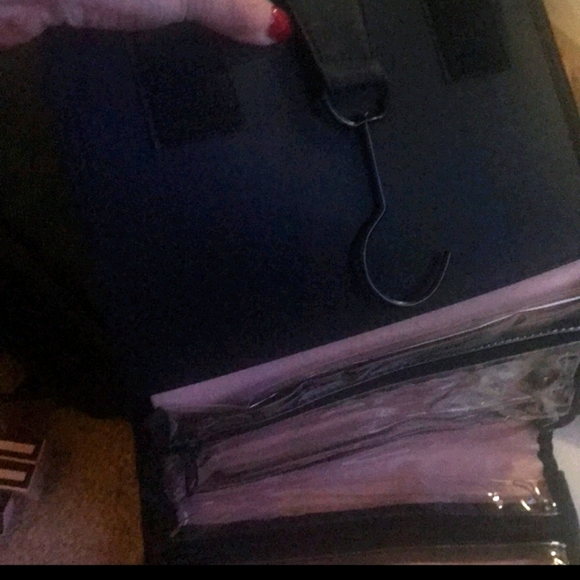 NWT New never used Mary Kay roll up bag - Picture 2 of 4